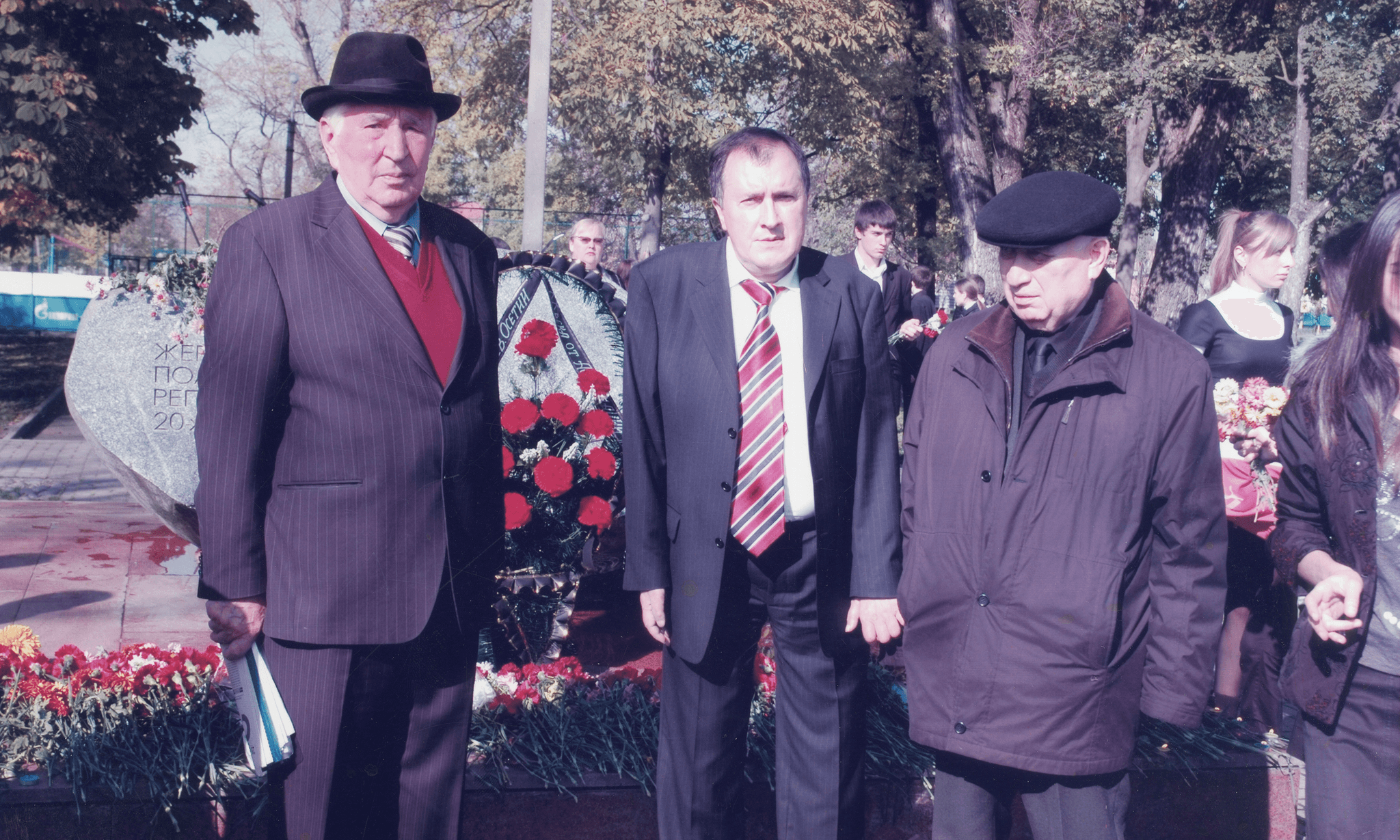 Участники акции памяти во Владикавказе